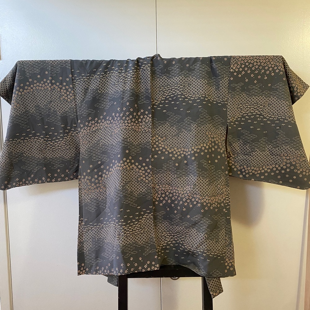 Vintage Stunning Hatori Kimono